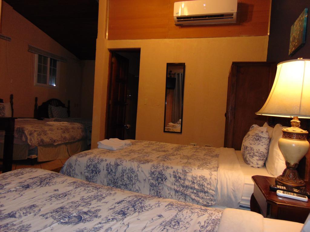 Отель Managua Hills Экстерьер фото